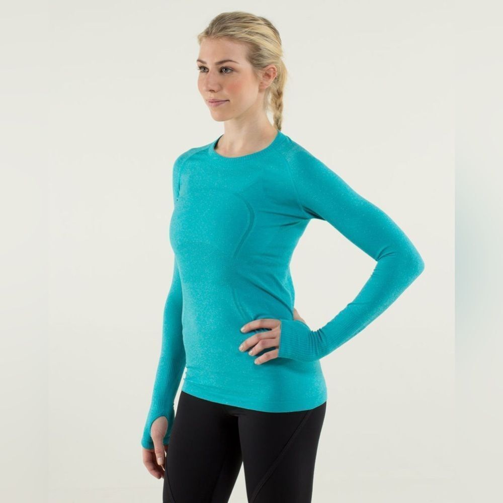 EUC Lululemon Run: Swiftly Tech Long Sleeve in Heathered Surge